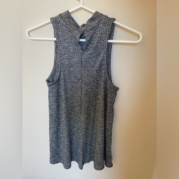 Hollister tank top, size M - Picture 3 of 3